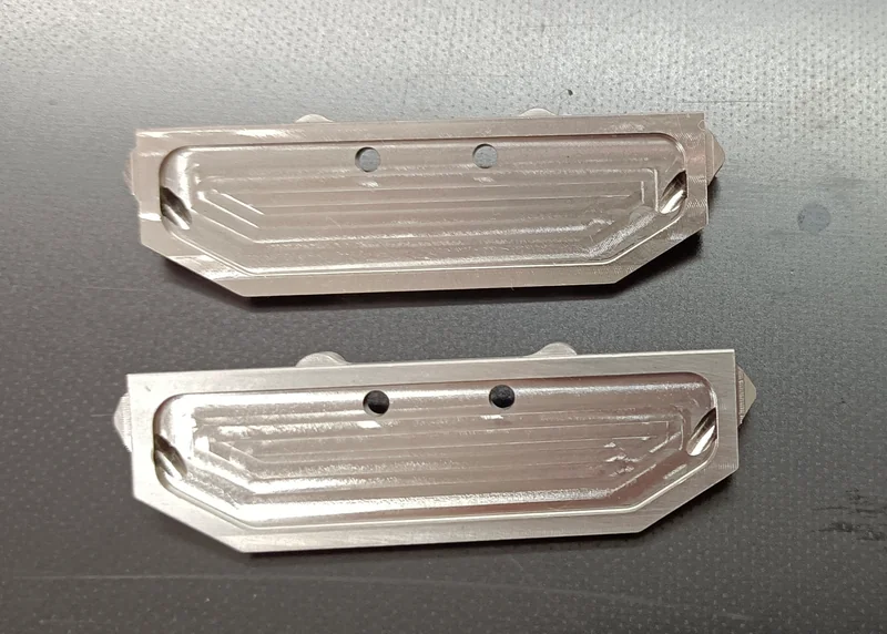 Batch of 1,000 stainless steel covers ready for shipment