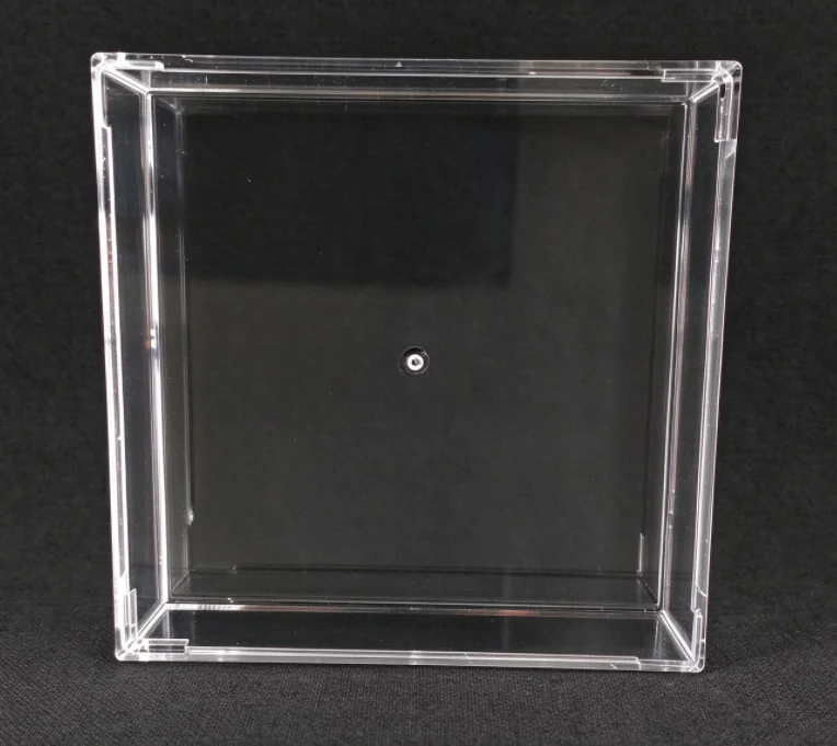 PMMA box with thin side walls, 1 degree snap-fit lip and R1 corners